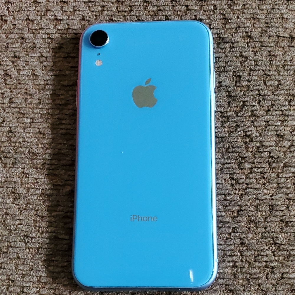 Apple iPhone XR Blue Vibrant Design